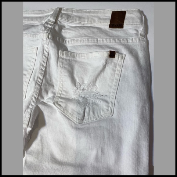 NWT HIDDEN JEANS DISTRESSED WHITE BOYFRIEND SLIM - Picture 4 of 7